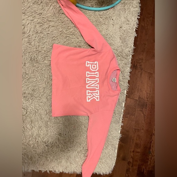 Victoria secret love pink leggings and sweaters! - Picture 6 of 8